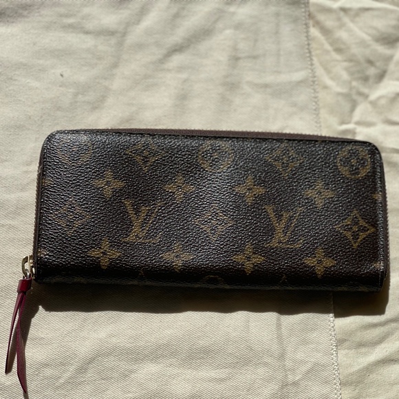 LOUIS VUITTON Clémence Wallet - Picture 1 of 8